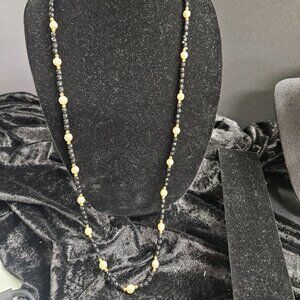 Black, White, gold beaded necklace - 17"